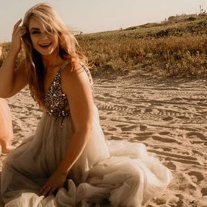 Meet your Posher, Meaghan